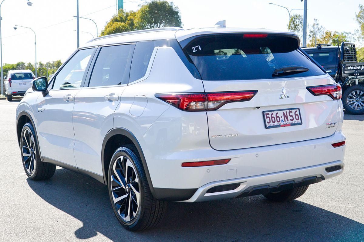 2025 Mitsubishi Outlander PHEV Aspire ZM