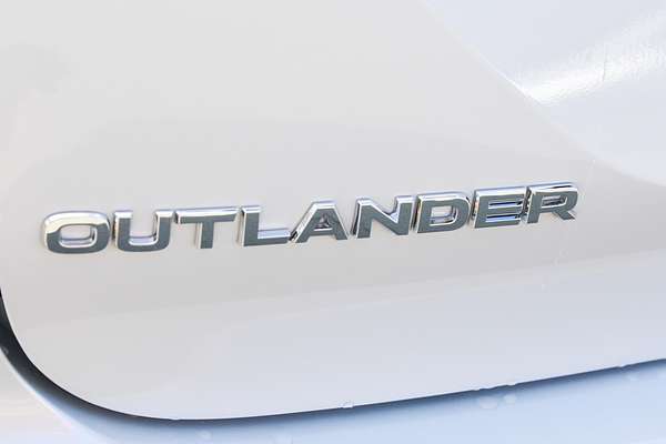 2025 Mitsubishi Outlander PHEV Aspire ZM