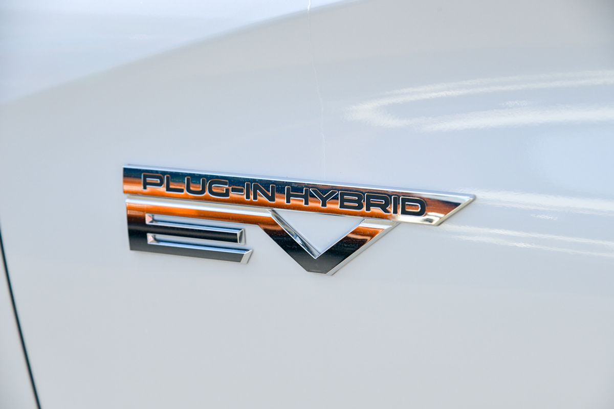 2025 Mitsubishi Outlander PHEV Aspire ZM