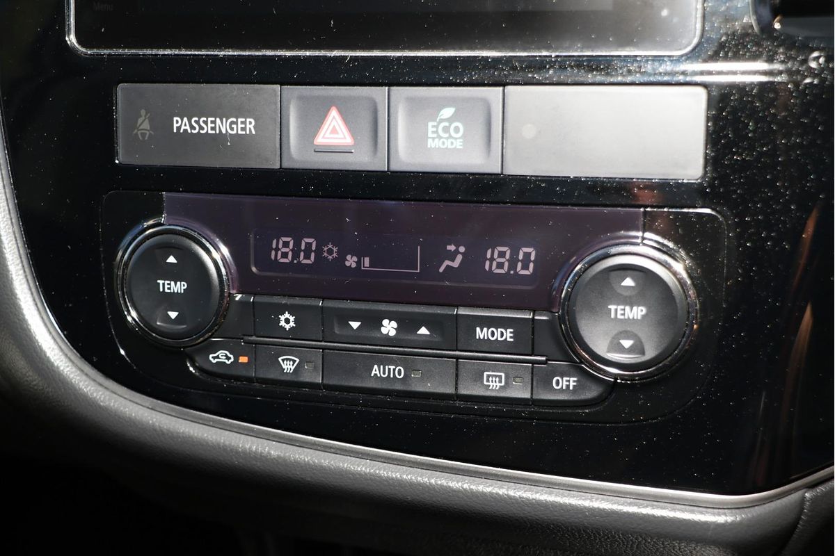 2016 Mitsubishi Outlander LS Safety Pack ZK