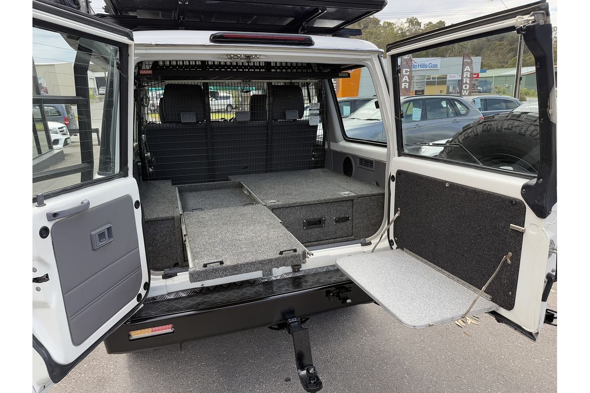 2011 Toyota Landcruiser GXL VDJ76R