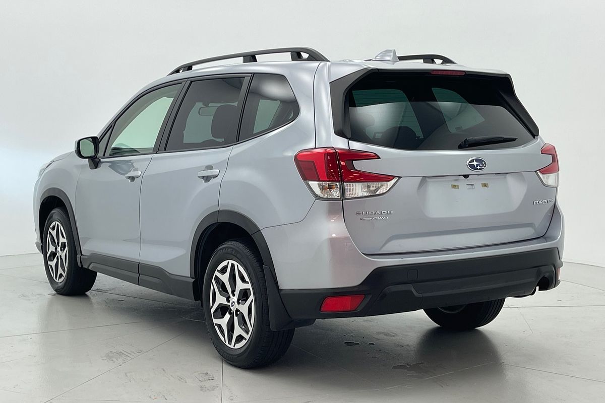 2023 Subaru Forester 2.5i 50 Years Edition S5