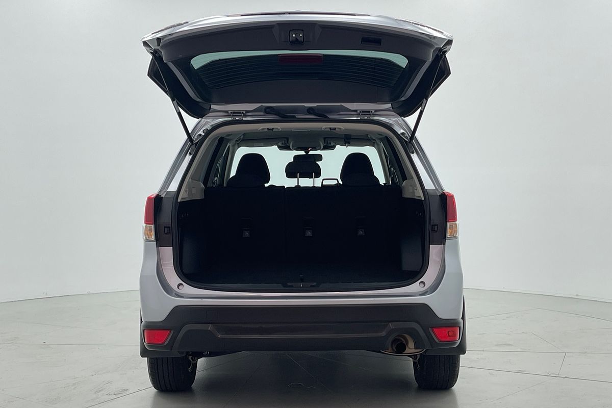 2023 Subaru Forester 2.5i 50 Years Edition S5