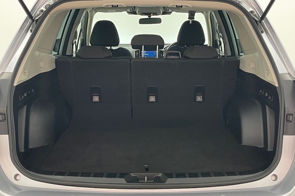 2023 Subaru Forester 2.5i 50 Years Edition S5