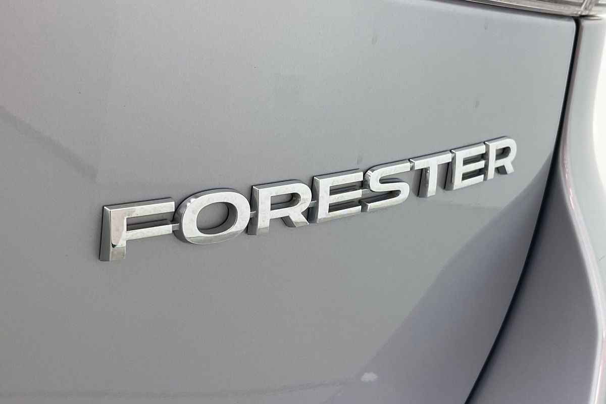 2023 Subaru Forester 2.5i 50 Years Edition S5