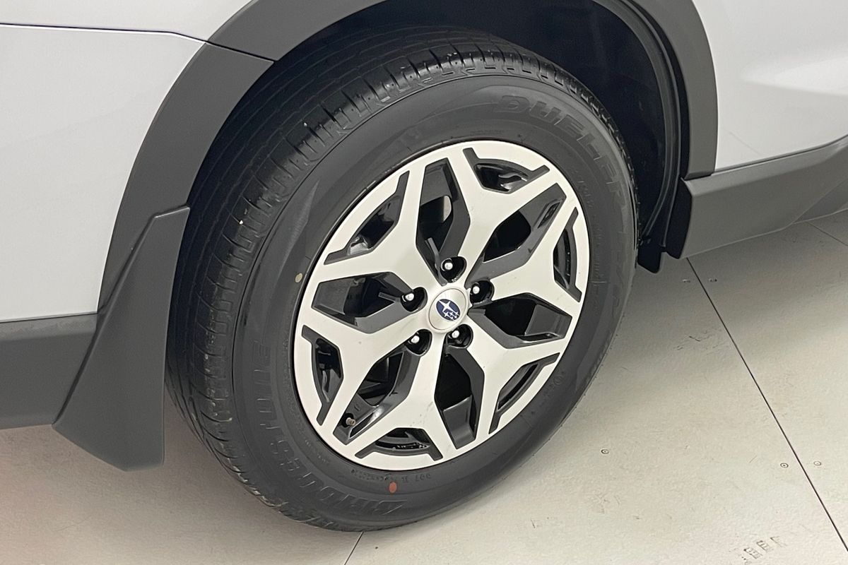 2023 Subaru Forester 2.5i 50 Years Edition S5