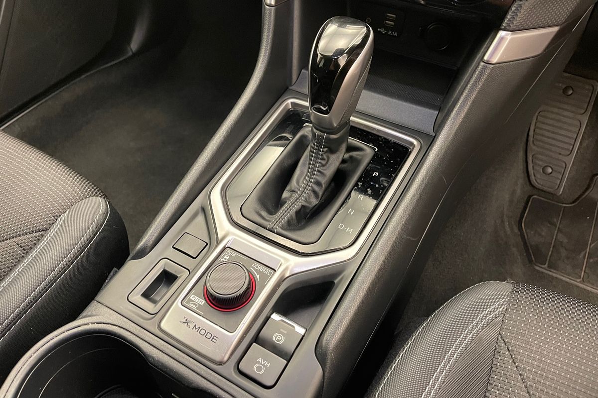 2023 Subaru Forester 2.5i 50 Years Edition S5