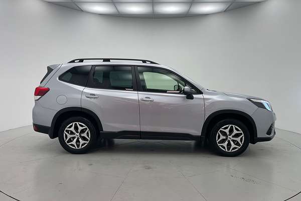 2023 Subaru Forester 2.5i 50 Years Edition S5