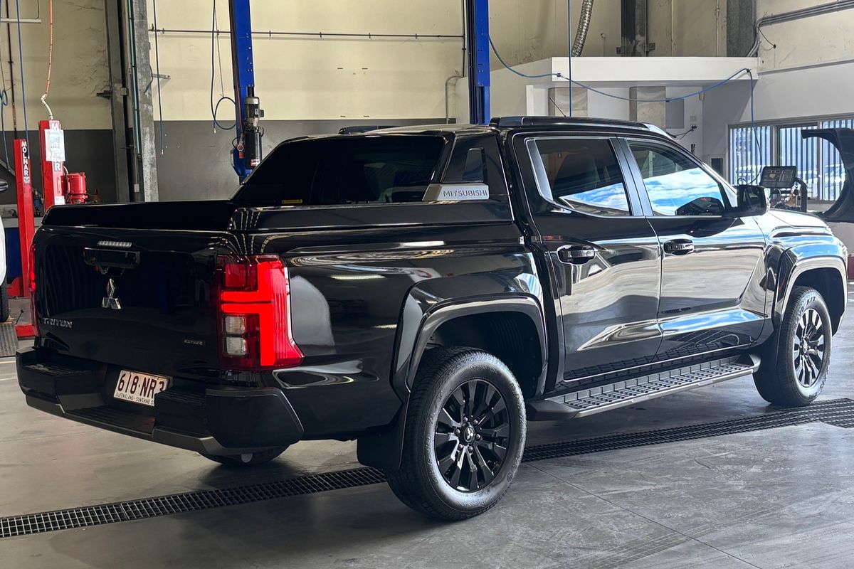 2025 Mitsubishi Triton GSR MV 4X4