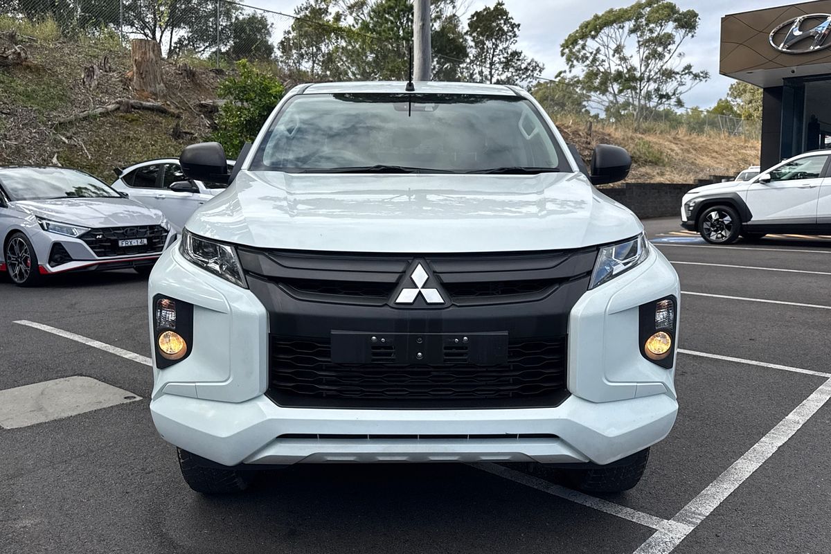 2021 Mitsubishi Triton GLX MR 4X4