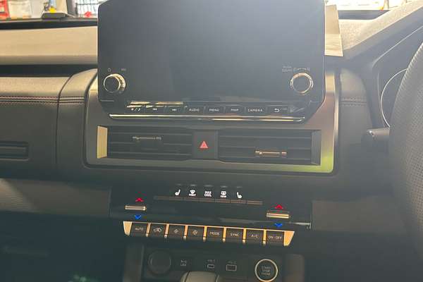 2025 Mitsubishi Triton GSR MV 4X4
