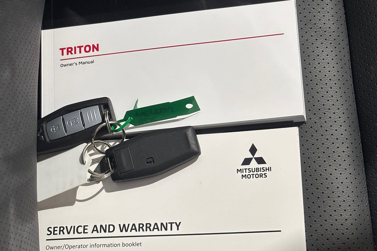 2025 Mitsubishi Triton GSR MV 4X4