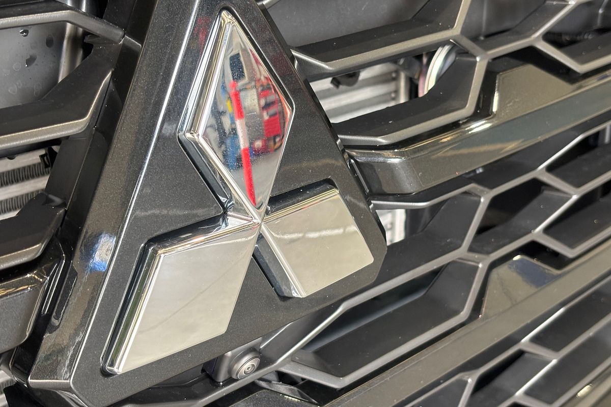 2025 Mitsubishi Triton GSR MV 4X4