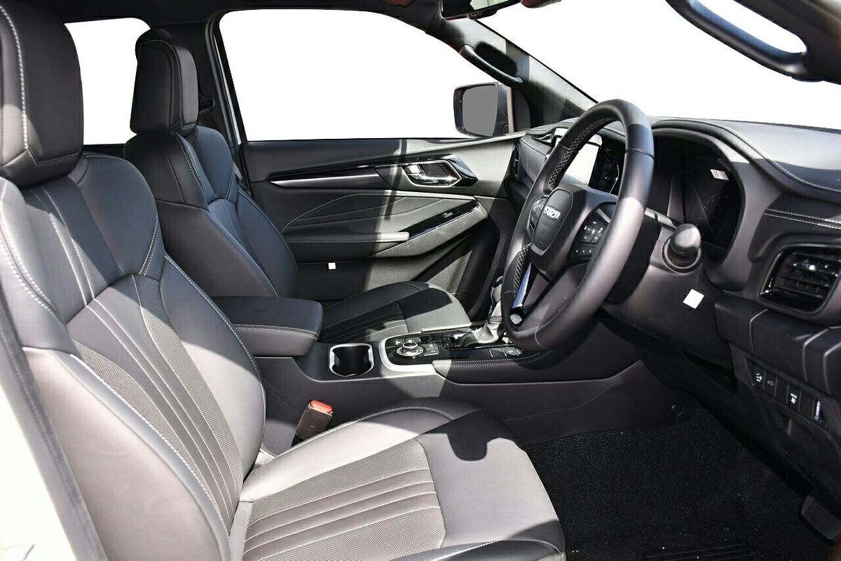 2025 Isuzu MU-X LS-T