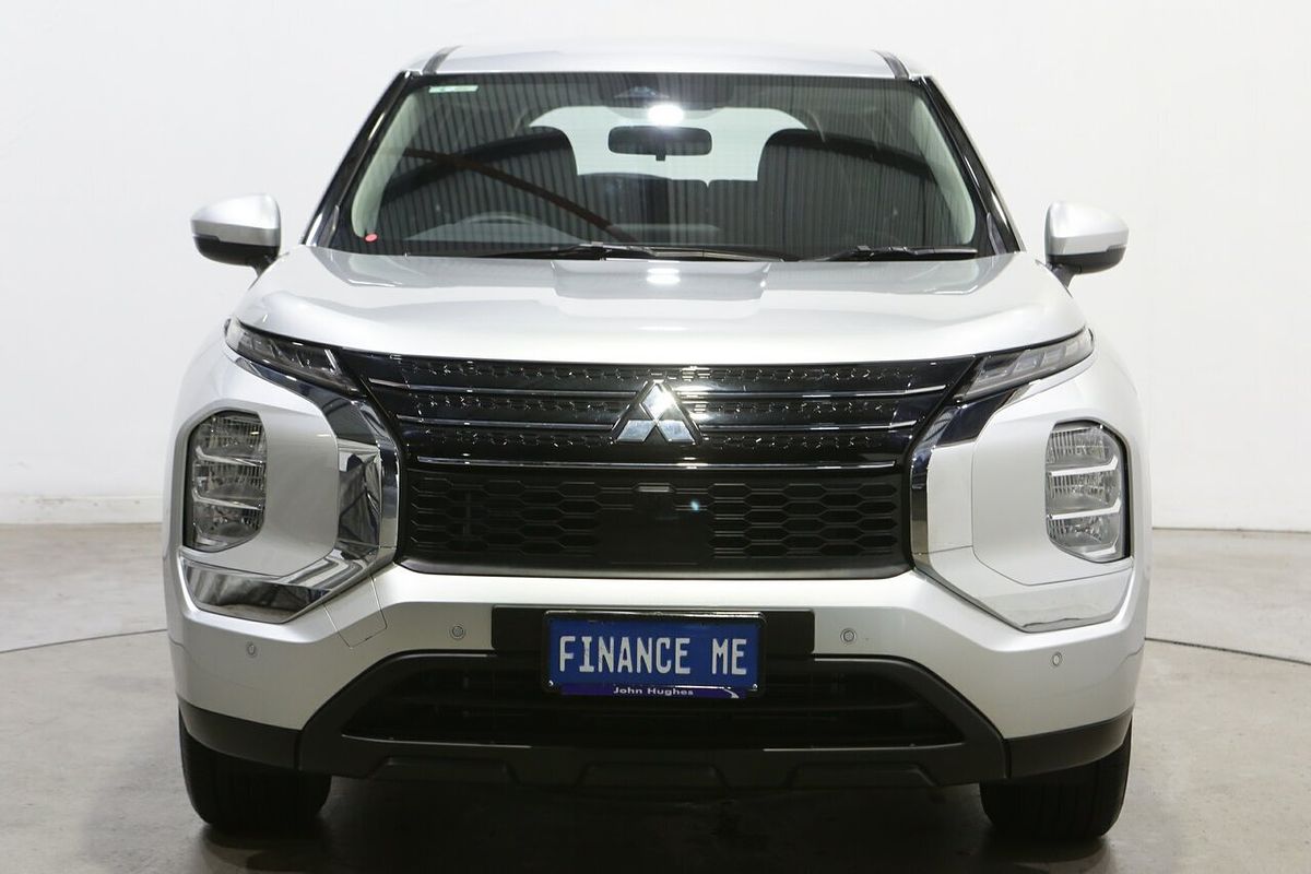 2024 Mitsubishi Outlander ES ZM