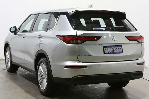 2024 Mitsubishi Outlander ES ZM