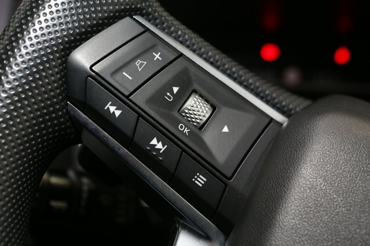 2024 Mitsubishi Outlander ES ZM