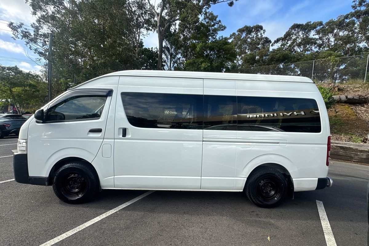 2019 Toyota Hiace Commuter KDH223R