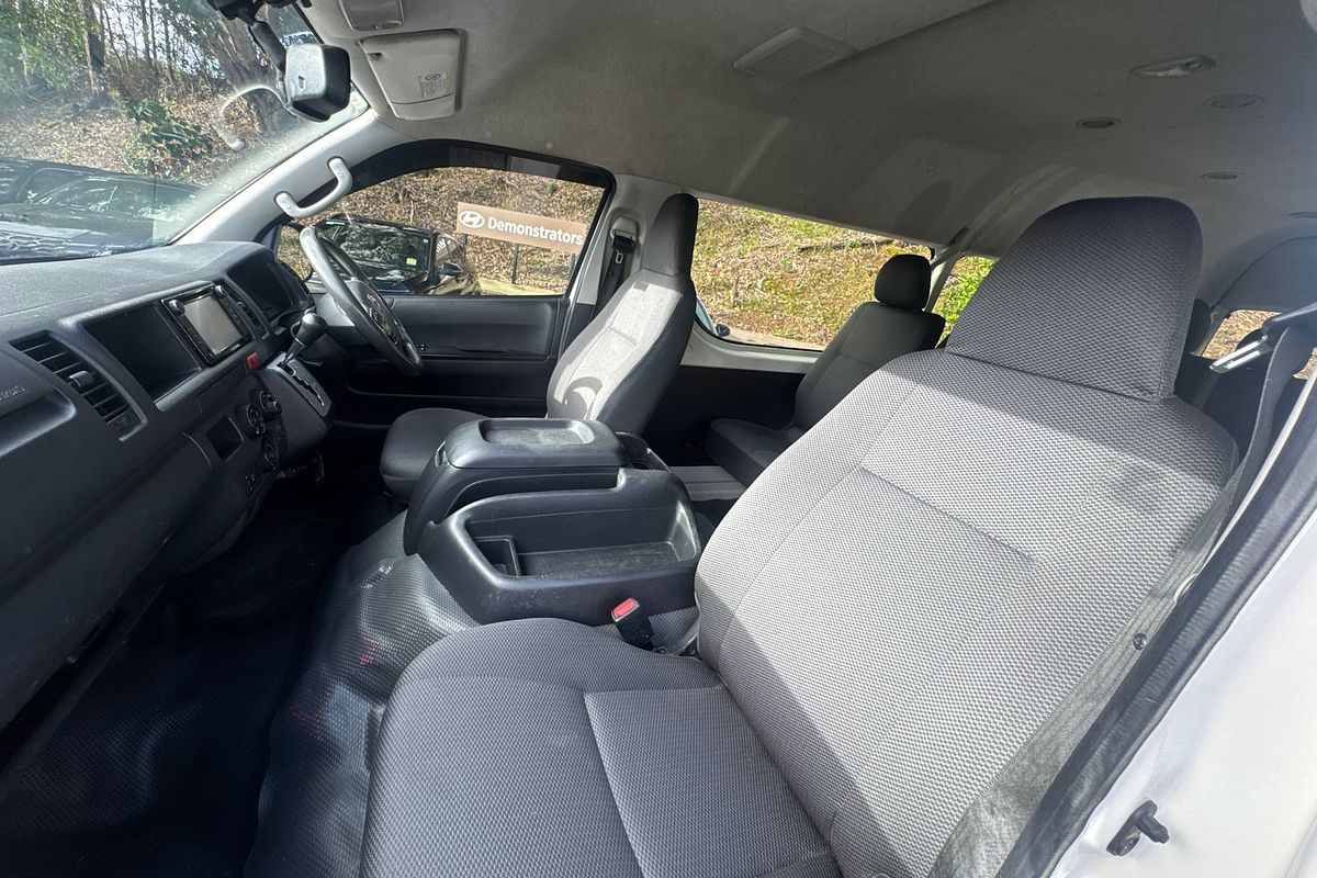 2019 Toyota Hiace Commuter KDH223R