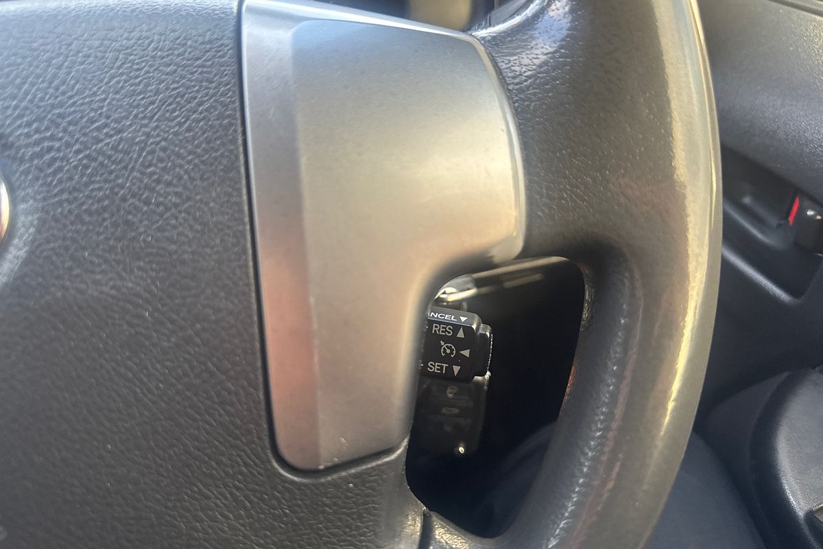 2019 Toyota Hiace Commuter KDH223R