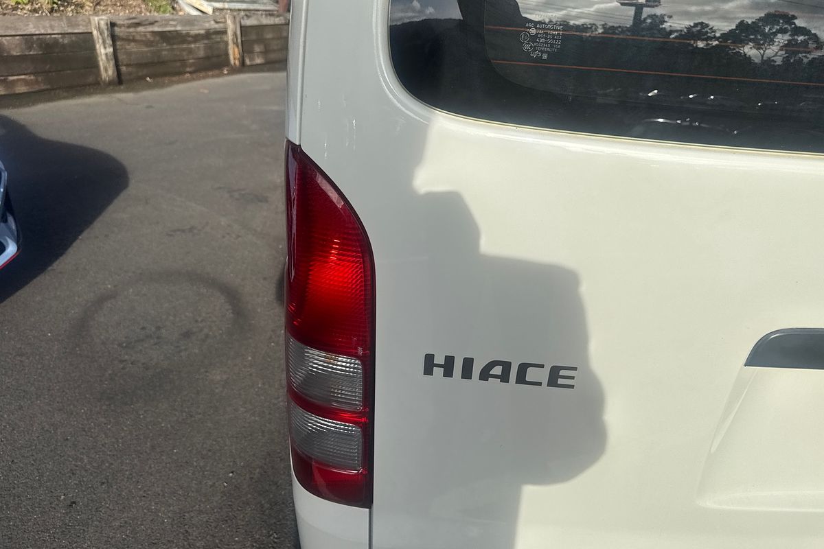 2019 Toyota Hiace Commuter KDH223R