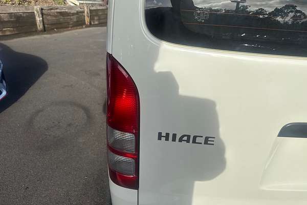 2019 Toyota Hiace Commuter KDH223R