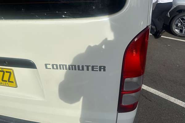 2019 Toyota Hiace Commuter KDH223R