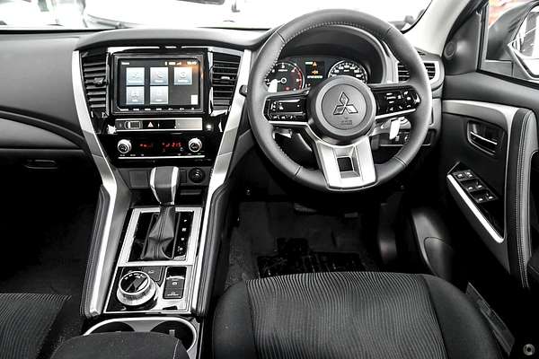 2024 Mitsubishi Pajero Sport GLX QG