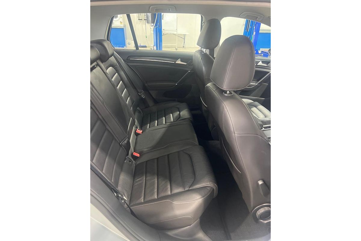 2015 Volkswagen Golf 110TSI Highline 7