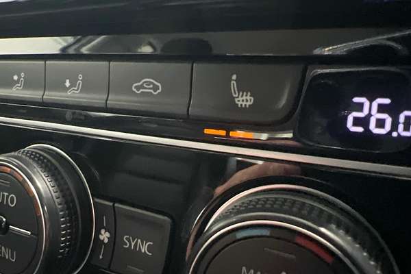 2015 Volkswagen Golf 110TSI Highline 7