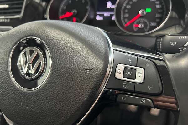 2015 Volkswagen Golf 110TSI Highline 7