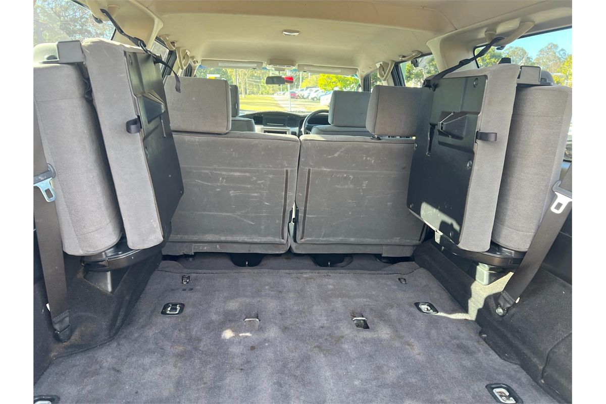 2009 Nissan Patrol ST-L GU 6