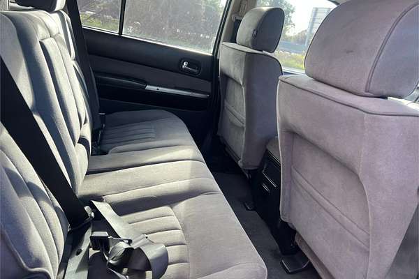 2009 Nissan Patrol ST-L GU 6