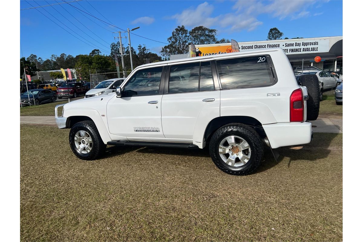 2009 Nissan Patrol ST-L GU 6