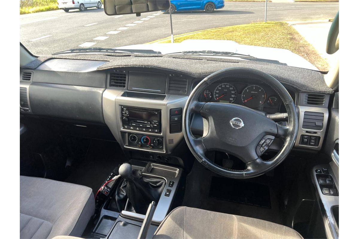2009 Nissan Patrol ST-L GU 6