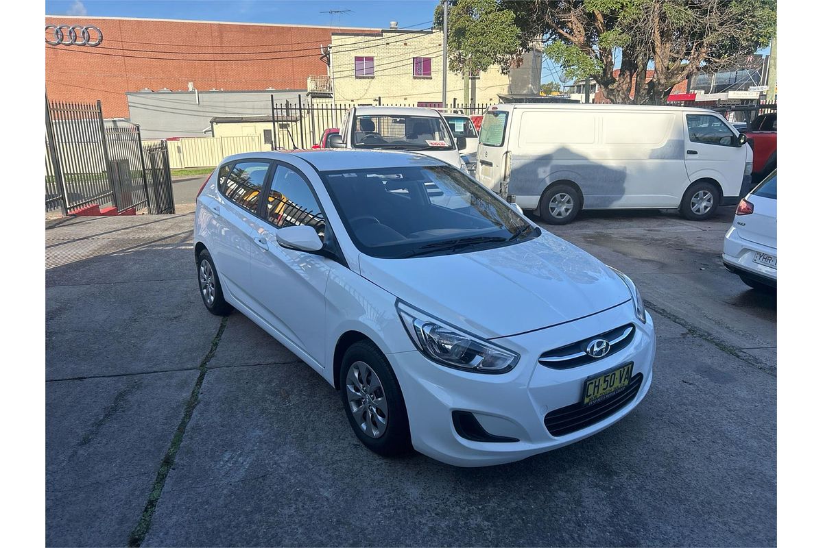 2016 Hyundai Accent Active RB4