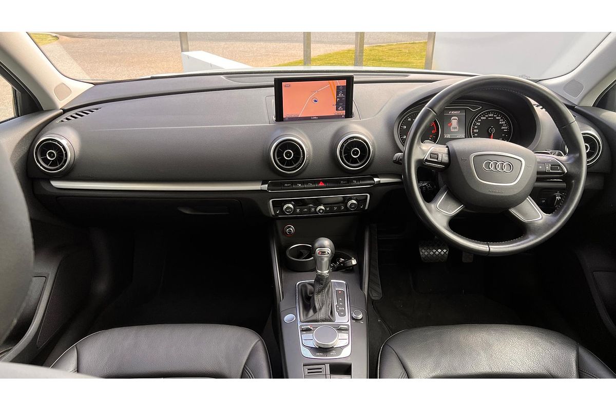 2014 Audi A3 Attraction 8V