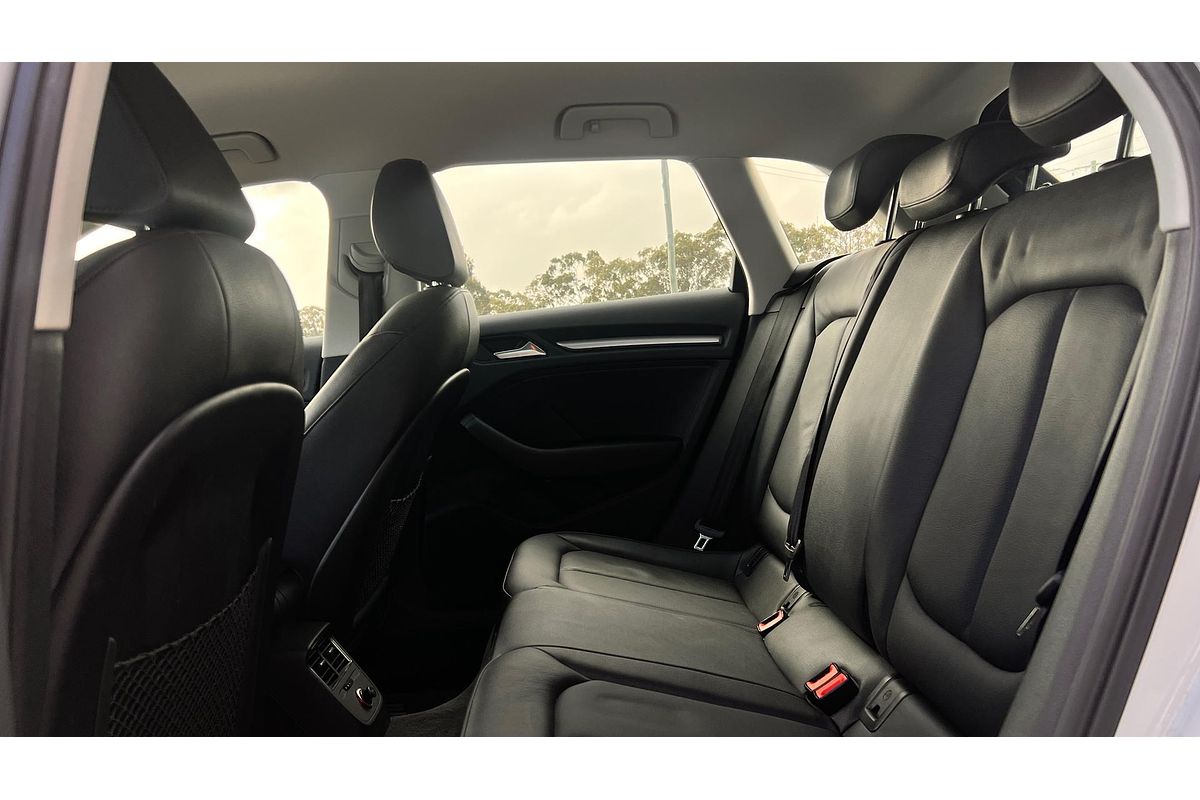2014 Audi A3 Attraction 8V