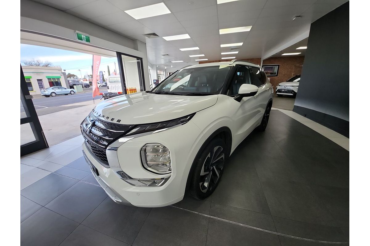 2022 Mitsubishi Outlander Exceed Tourer ZM