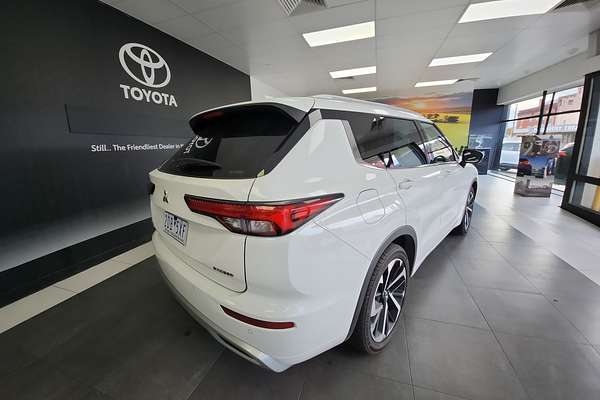 2022 Mitsubishi Outlander Exceed Tourer ZM