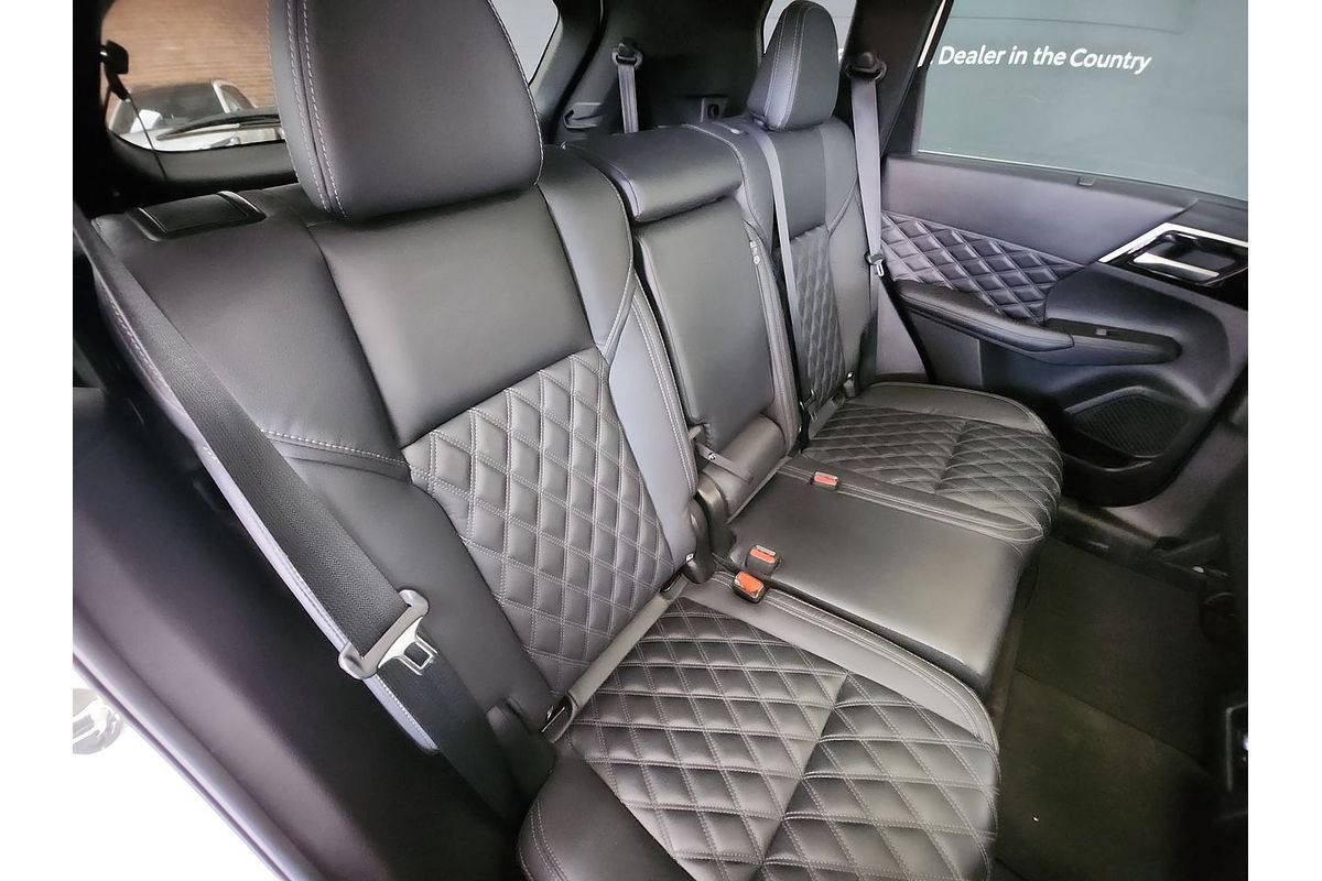 2022 Mitsubishi Outlander Exceed Tourer ZM