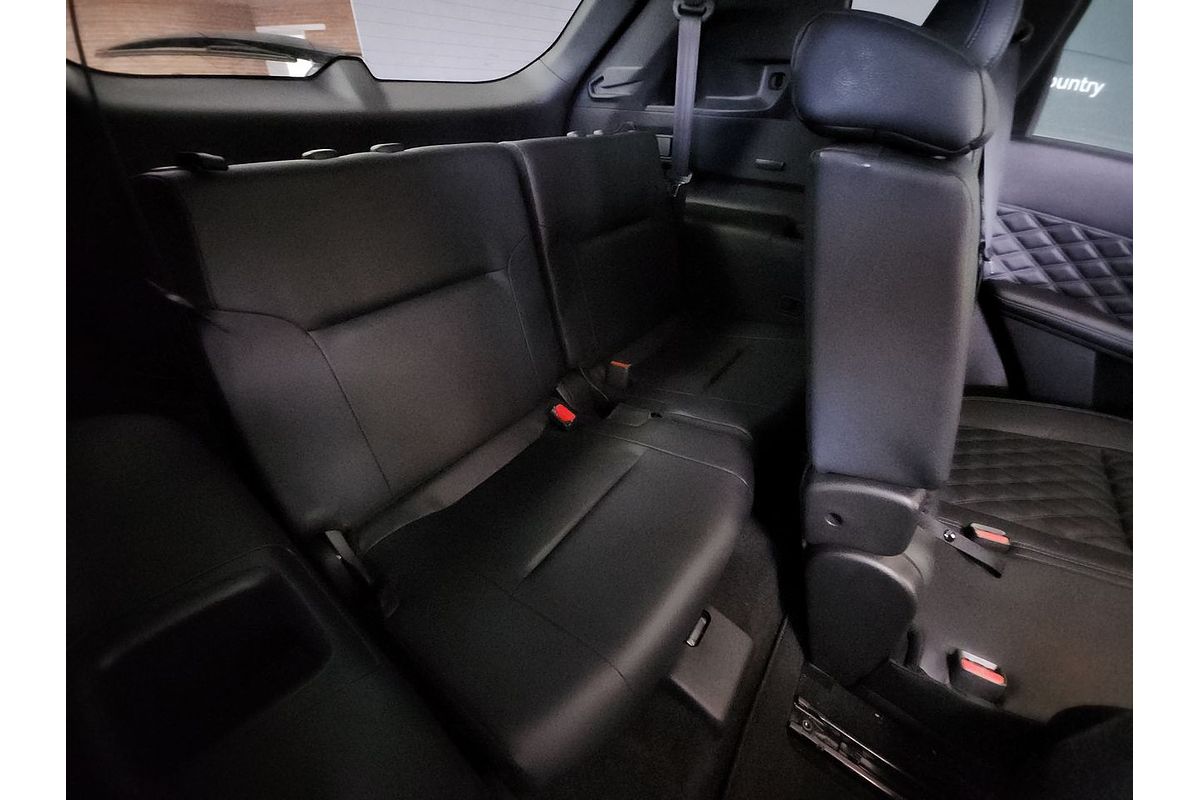 2022 Mitsubishi Outlander Exceed Tourer ZM