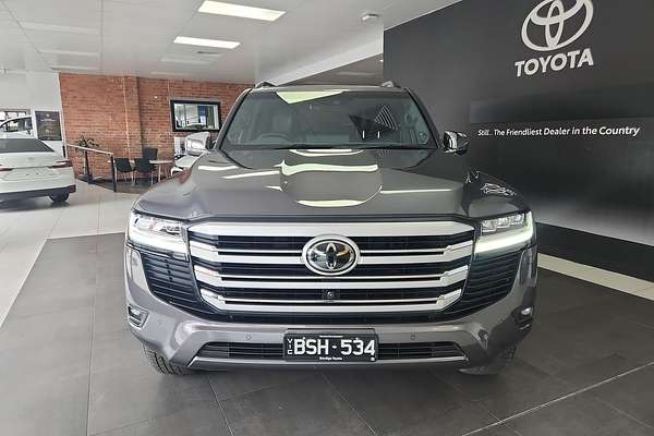 2021 Toyota Landcruiser Sahara FJA300R