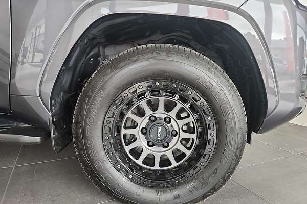 2021 Toyota Landcruiser Sahara FJA300R