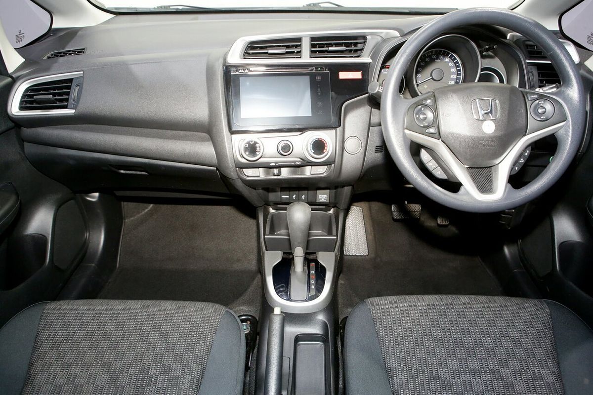 2016 Honda Jazz VTi-L GF