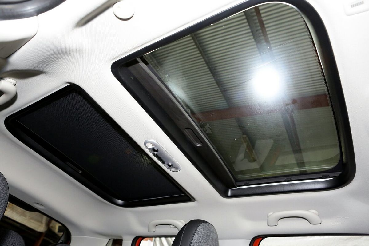 2021 MINI Hatch Cooper Signature F55 LCI