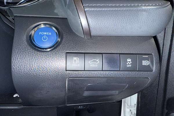 2021 Toyota Camry Ascent Sport AXVH70R