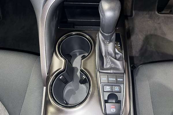 2021 Toyota Camry Ascent Sport AXVH70R