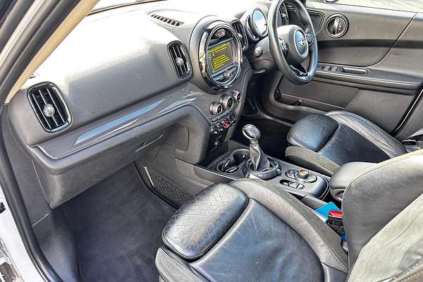 2017 MINI Countryman Cooper F60