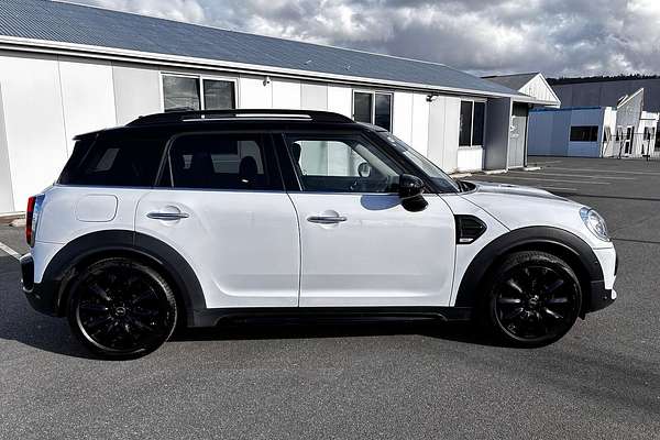 2017 MINI Countryman Cooper F60